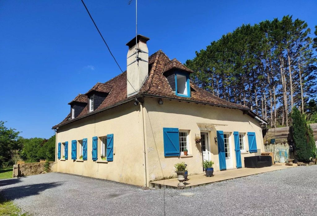 Property photo 3 of 18