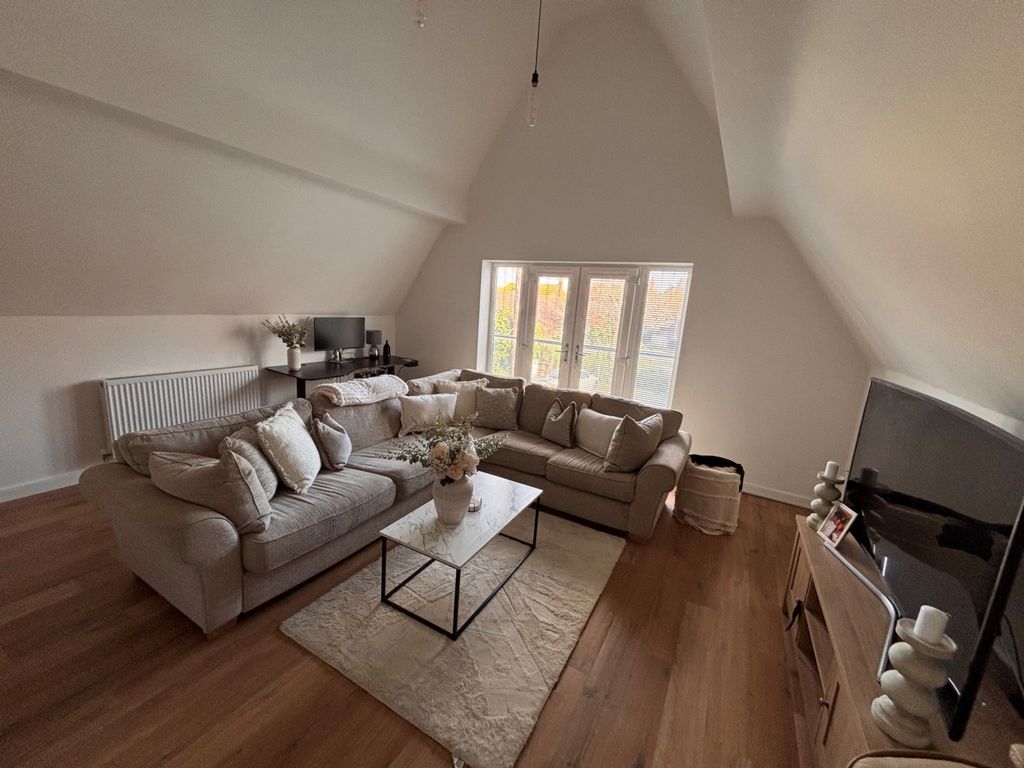 Property photo 3 of 23 Photo 7