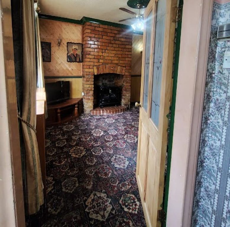 Property photo 3 of 40