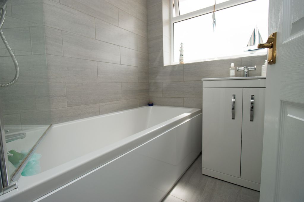 Additional image 13 of 3 bed detached bungalow for saleWooldale Drive, Filey YO14