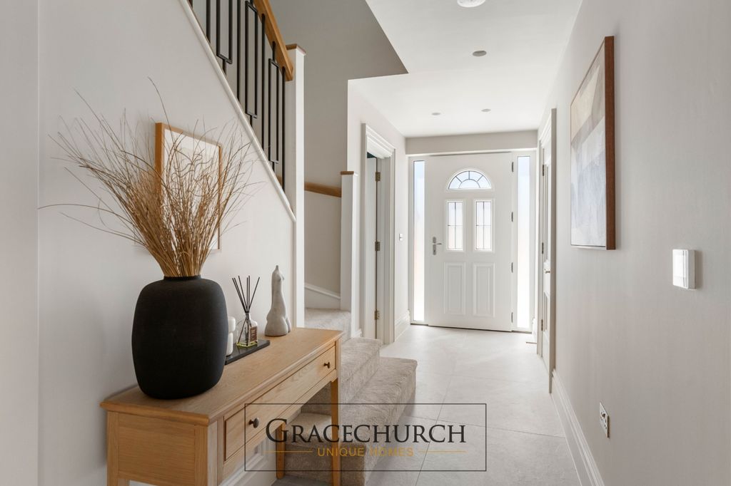 Property photo 2 of 37 Hallway