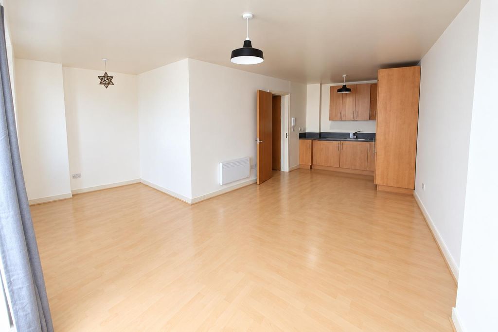 Property photo 2 of 8 7.Png