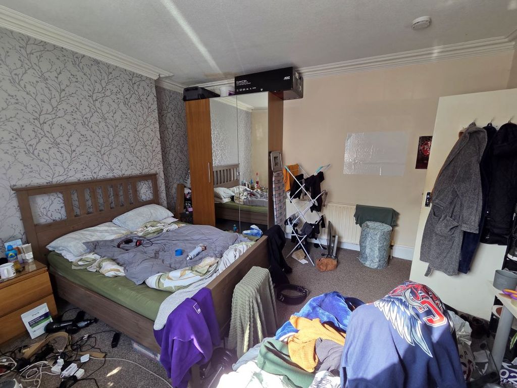 Property photo 3 of 26