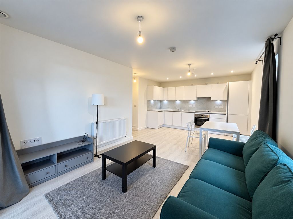 Property photo 2 of 11