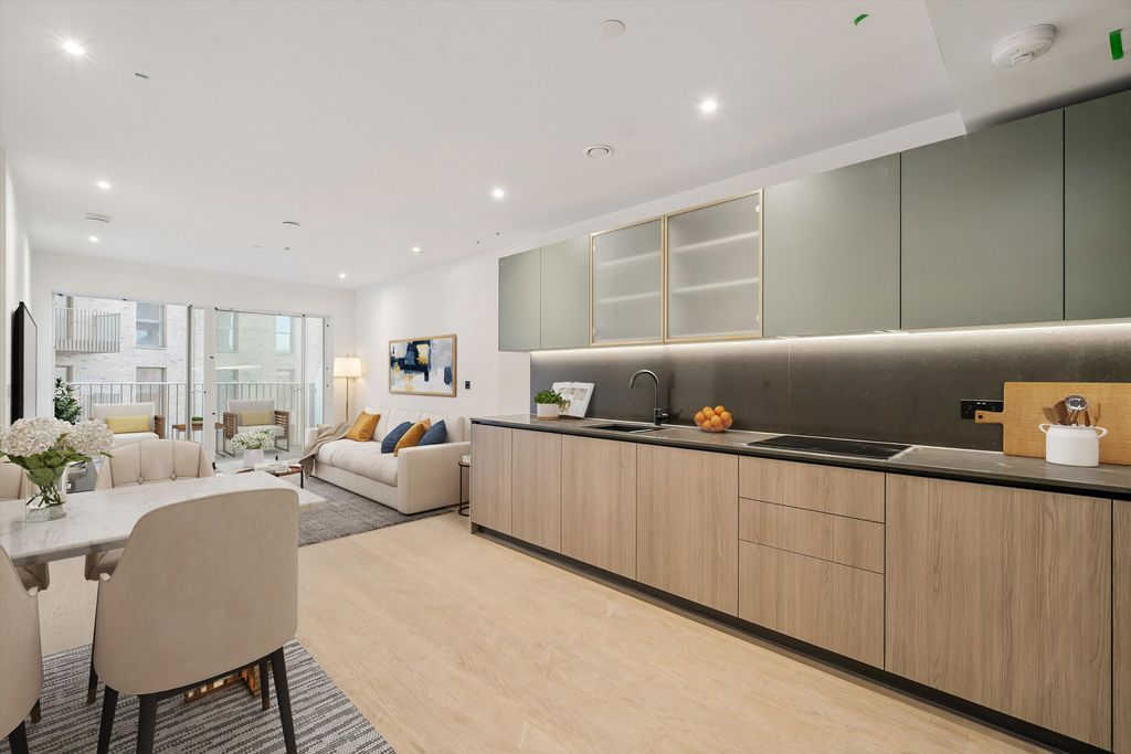 Property photo 3 of 16 Image