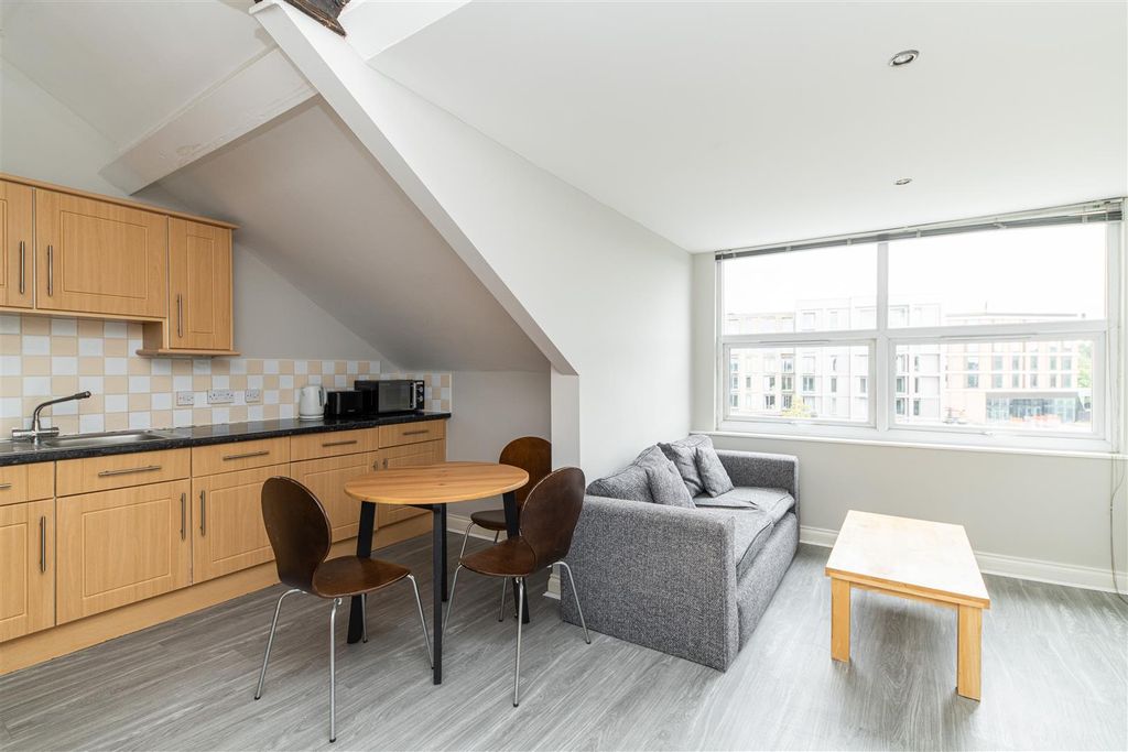 Property photo 1 of 12 Edit-1114.Jpg