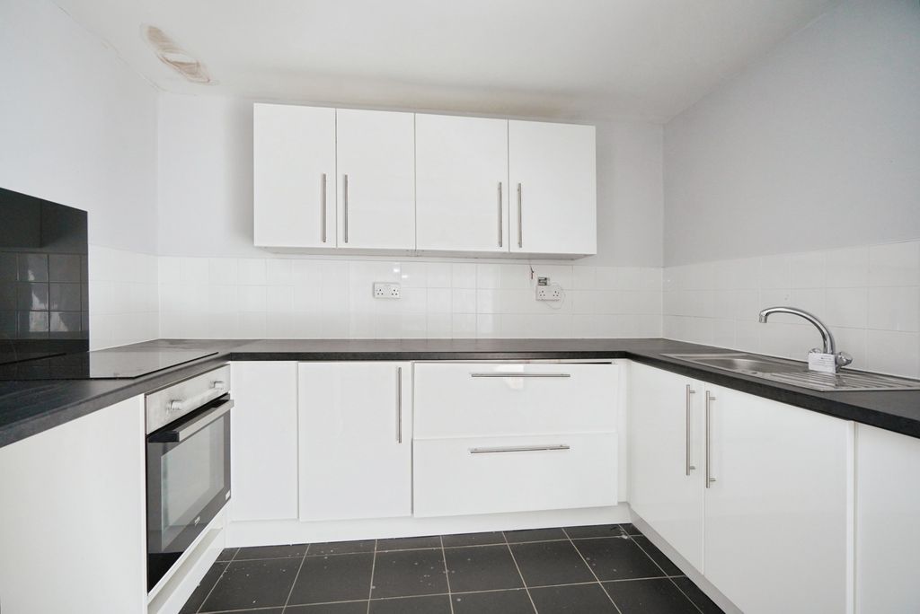 Property photo 3 of 16 Pbox-Img.Jpg