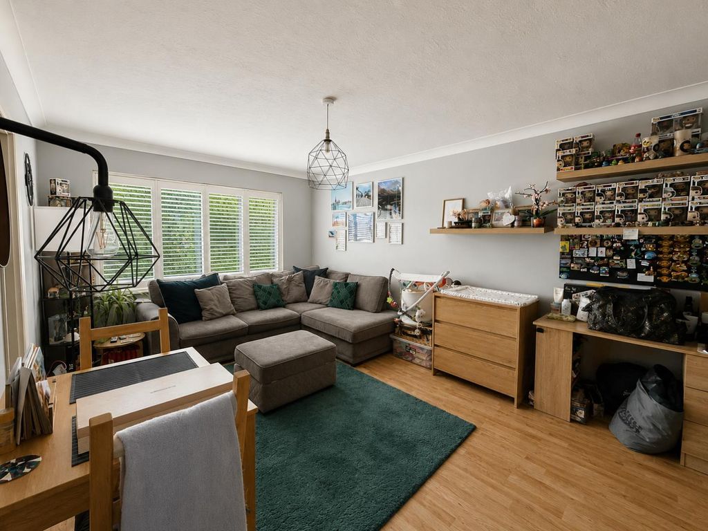 Property photo 3 of 10 2.Png