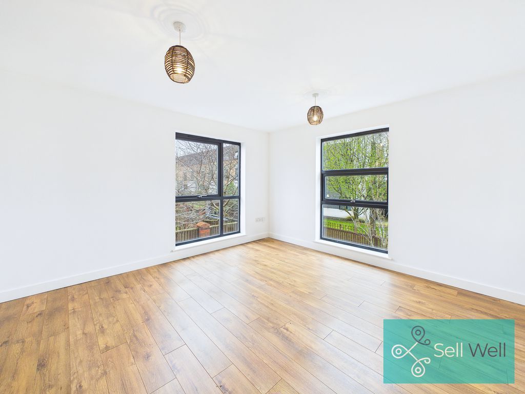 Property photo 2 of 15 Lounge