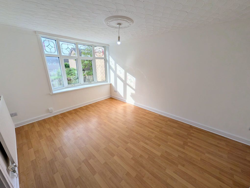 Property photo 2 of 10 Living Room