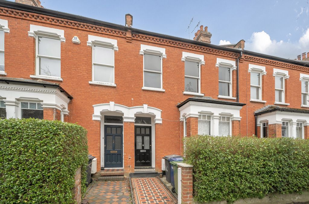 Property photo 1 of 19 1425637-1-69B2B50...