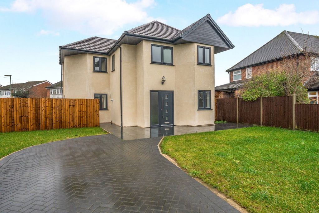 Property photo 1 of 47 Picture No. 35