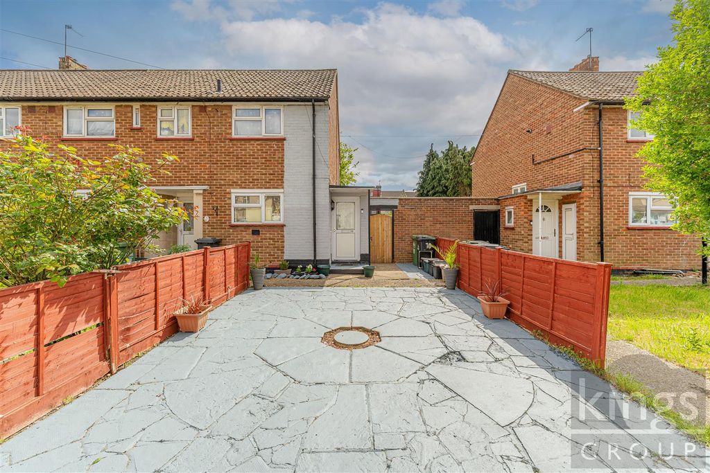 Property photo 1 of 11