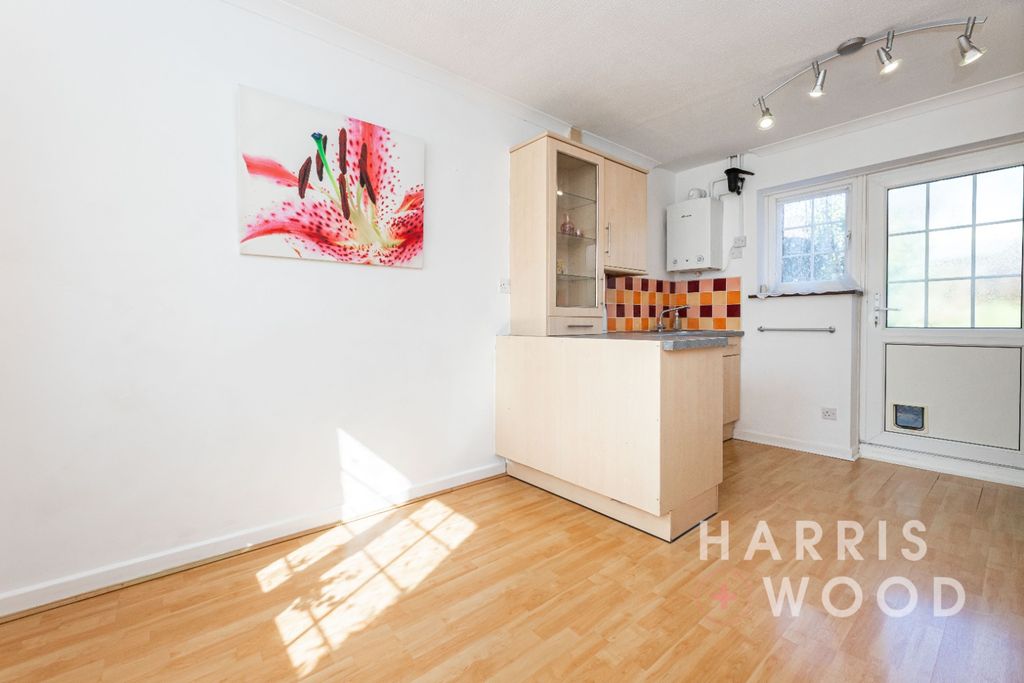 Property photo 2 of 24 4133546