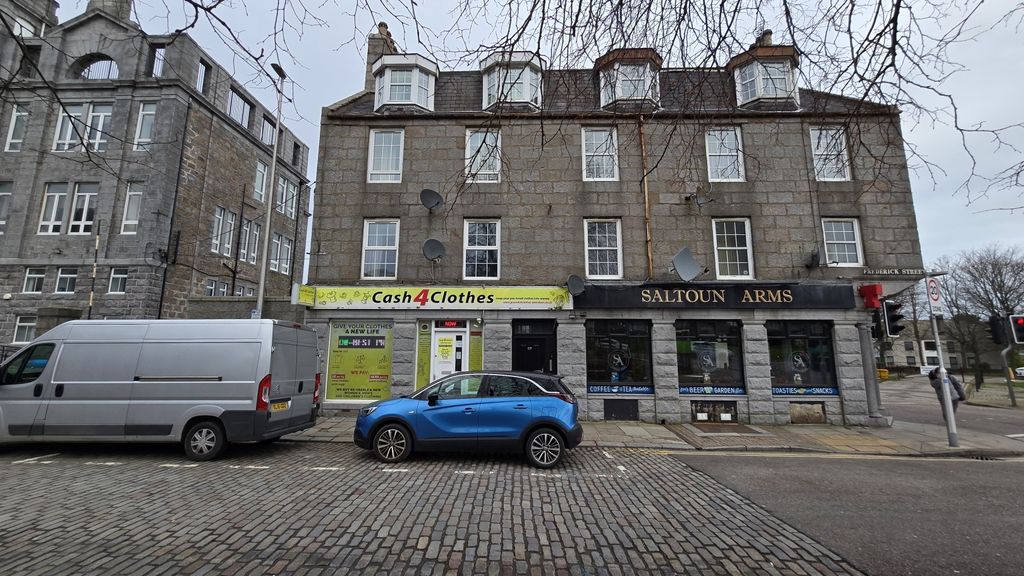 Property photo 1 of 9 Front View