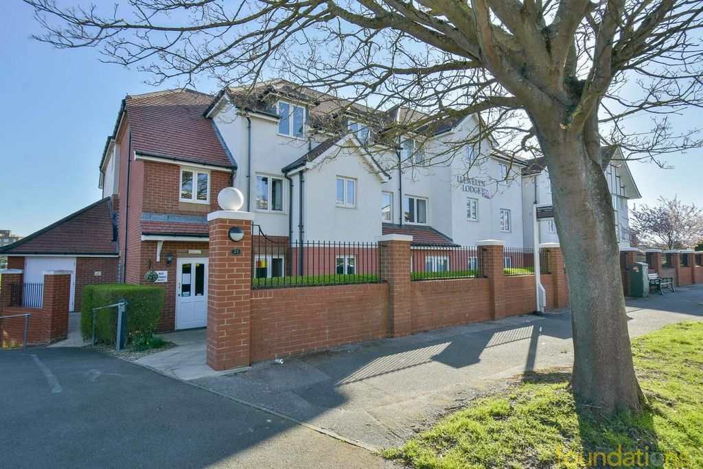 Property photo 1 of 10