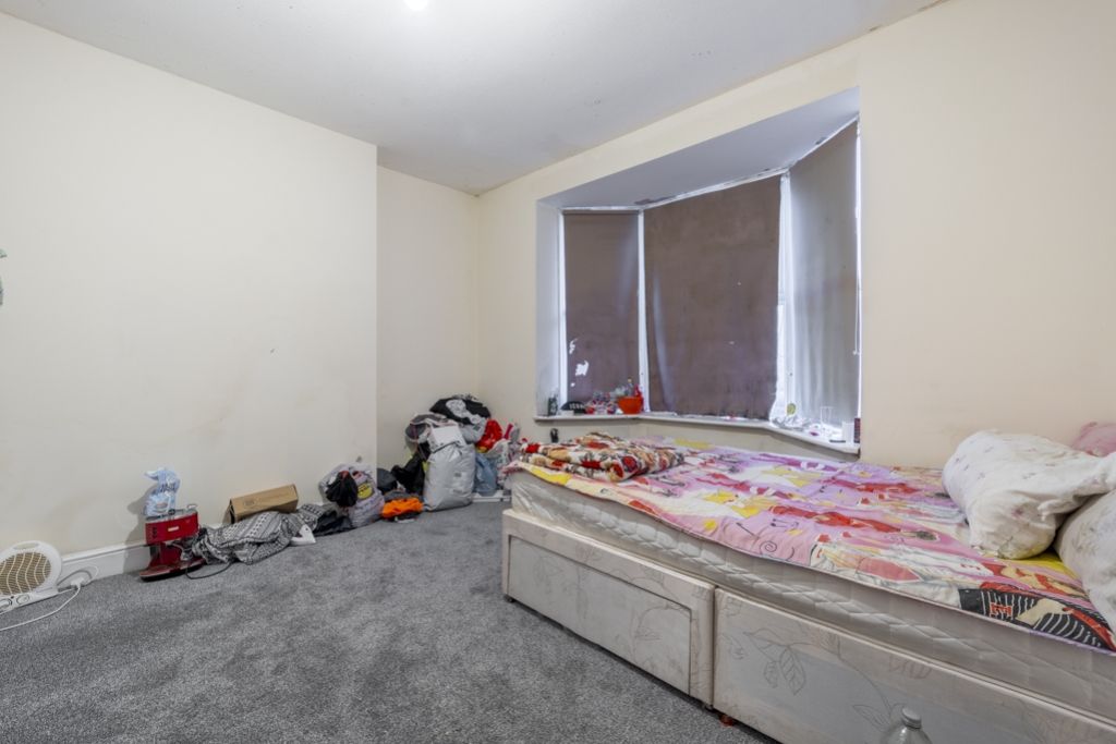 Property photo 3 of 10 56 Fydell Street (Boston)-3
