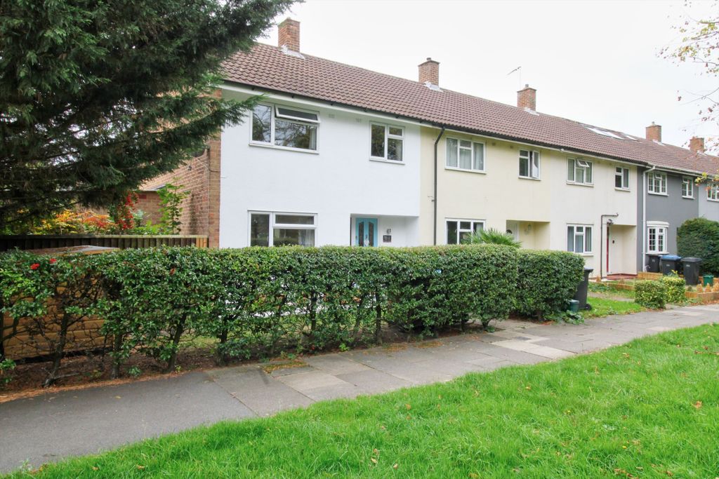 Property photo 1 of 32