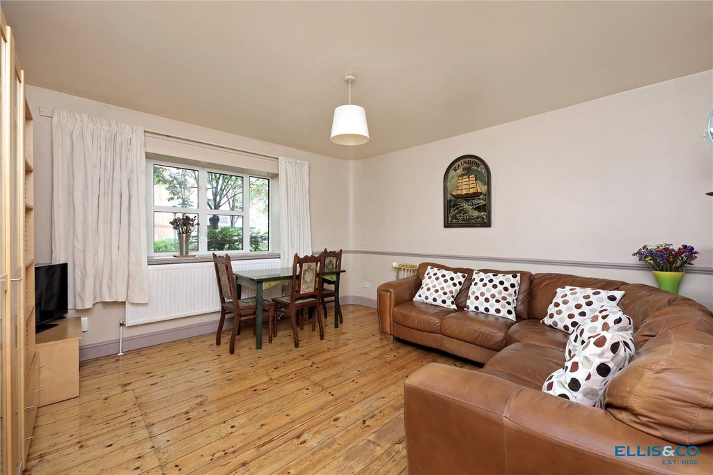 Property photo 2 of 11 Picture No. 03