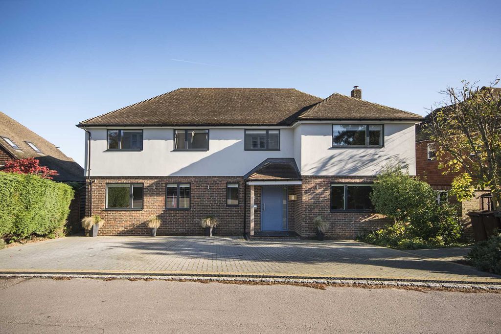 Property photo 3 of 26