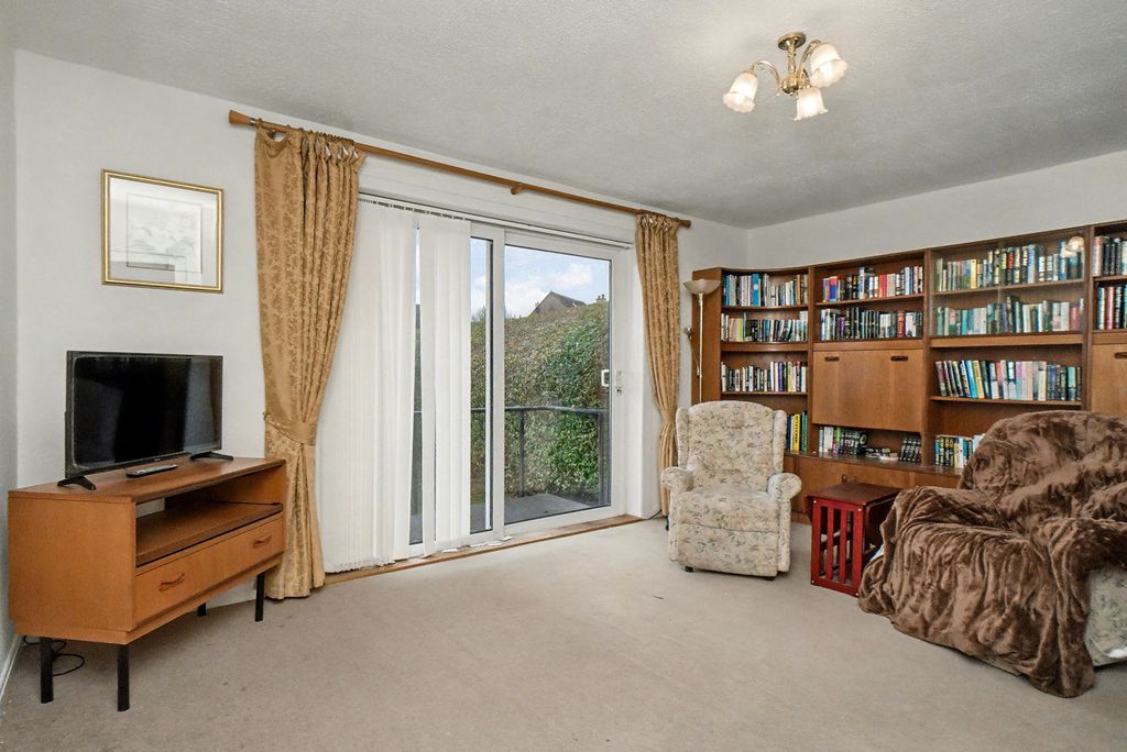 Property photo 3 of 14