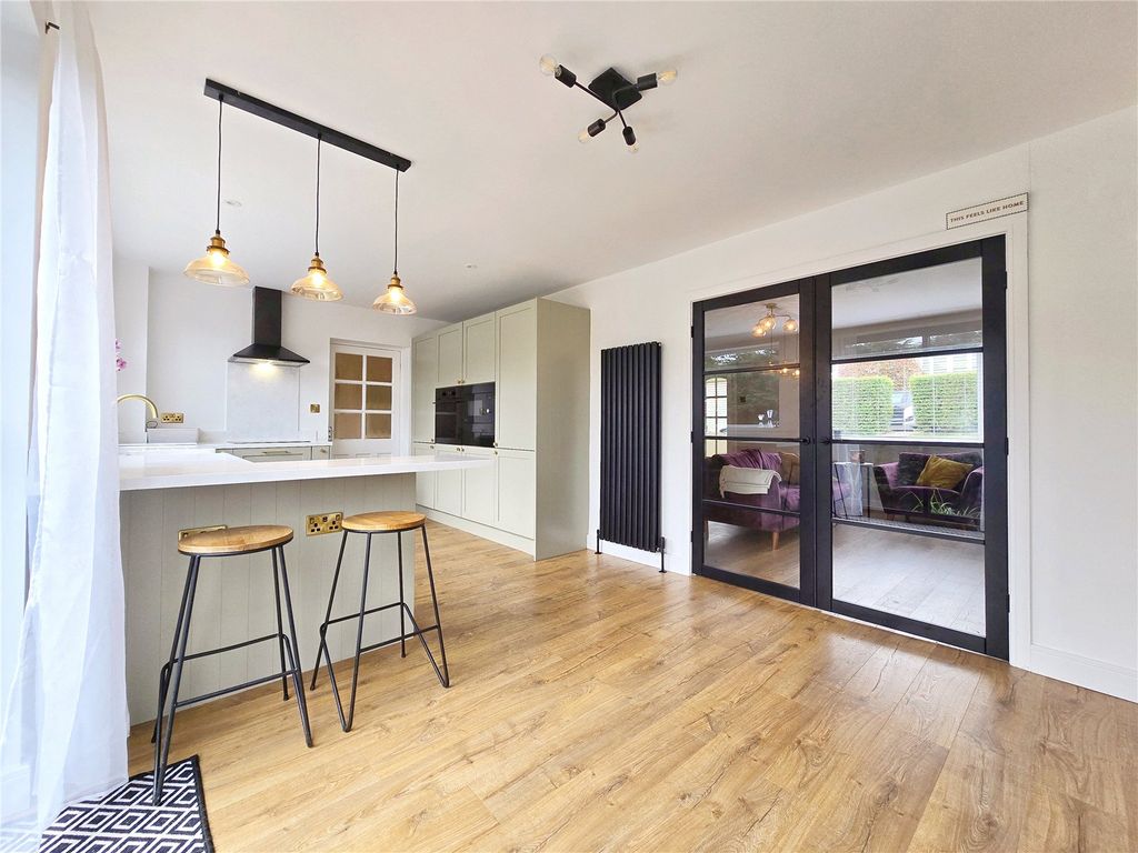 Property photo 3 of 20 Kitchen Dining Room