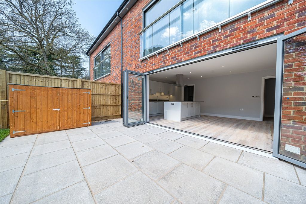 Property photo 3 of 17 Picture No. 09