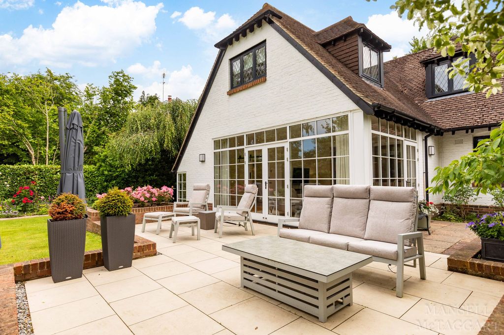 Additional image 33 of 4 bed detached house for saleMount Close, Crawley RH10