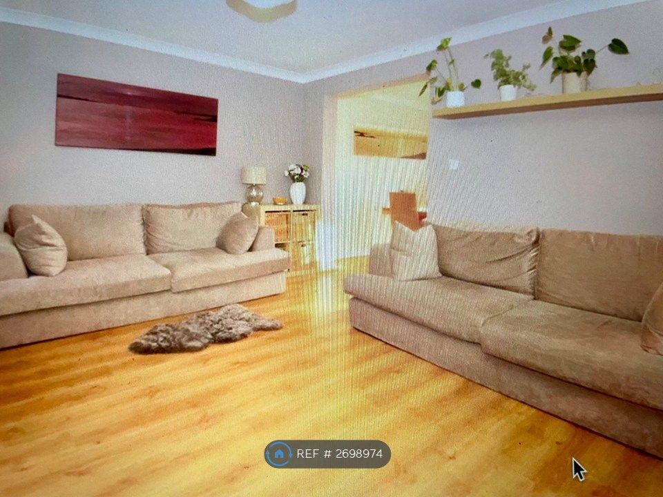 Property photo 3 of 11 Living Room Looking To Dining Area