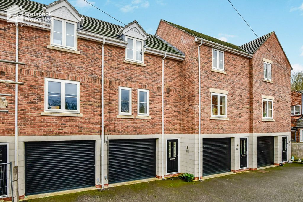 Property photo 1 of 12 Front View