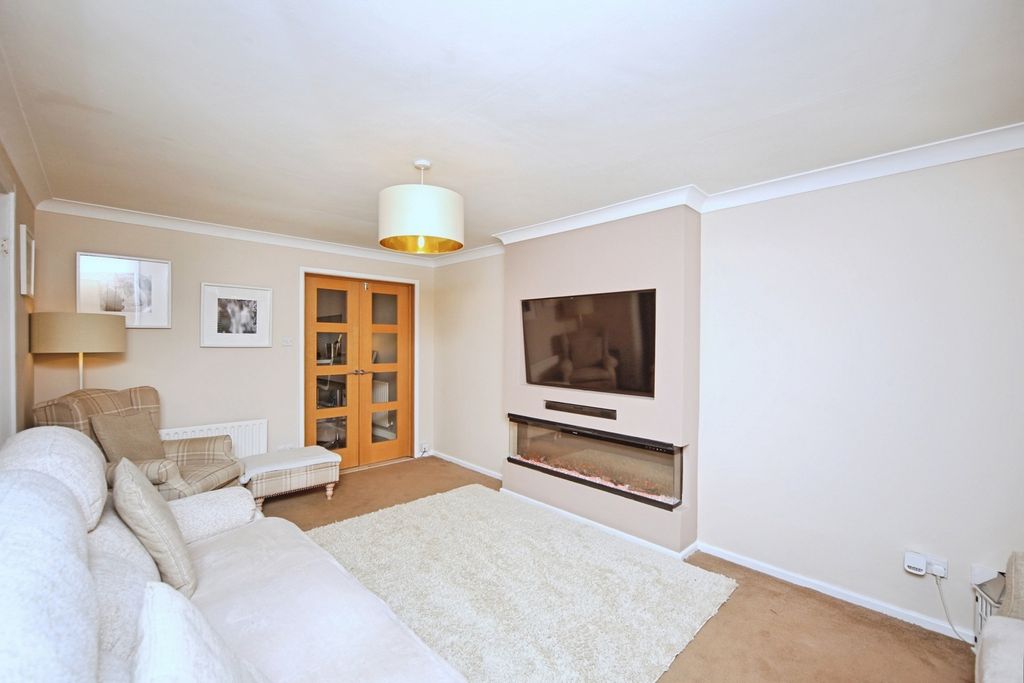 Property photo 3 of 18 Pbox-Img.Jpg