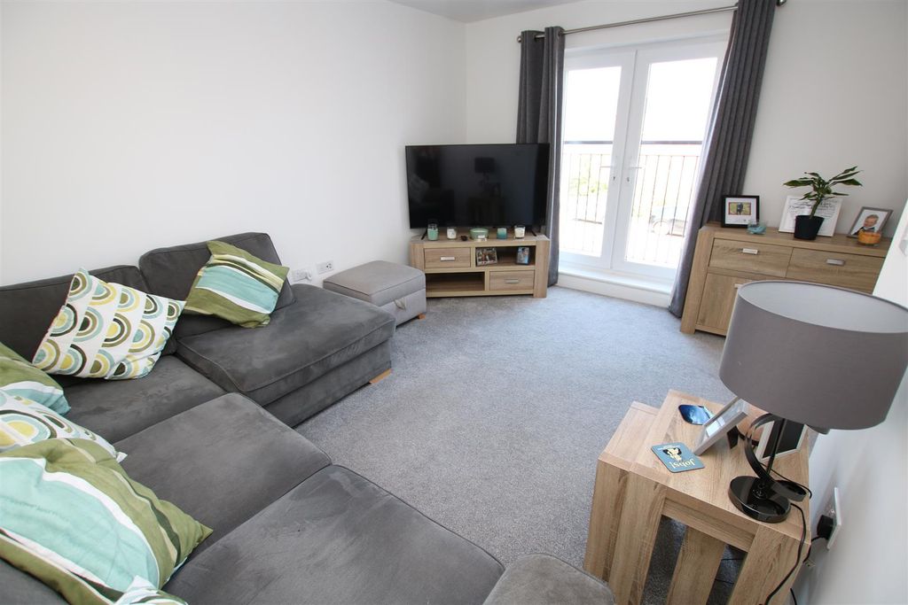 Property photo 3 of 19 Living Room 2.Jpg