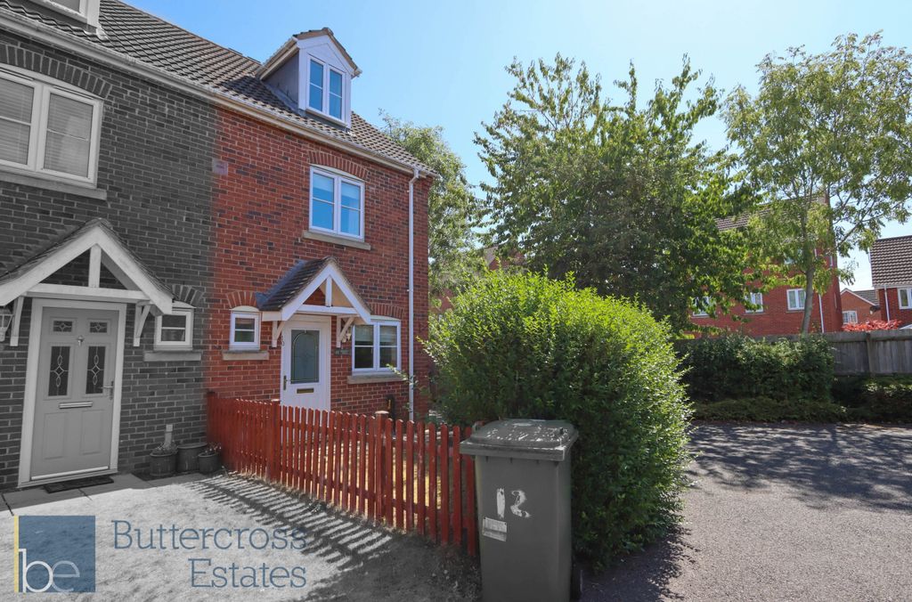 Property photo 1 of 16 Front