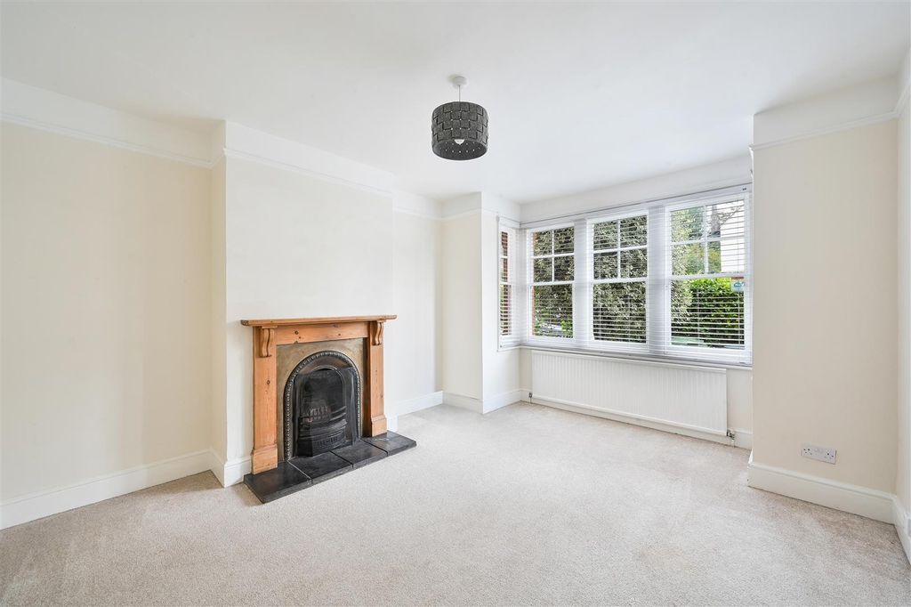 Property photo 2 of 13 Church Road, (1).Jpg