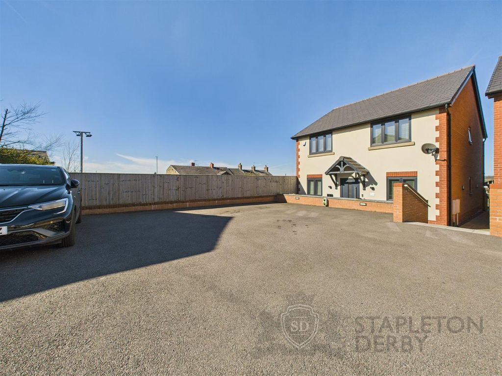Property photo 1 of 28 Cam04709G0-Pr0127-Still026.Jpg
