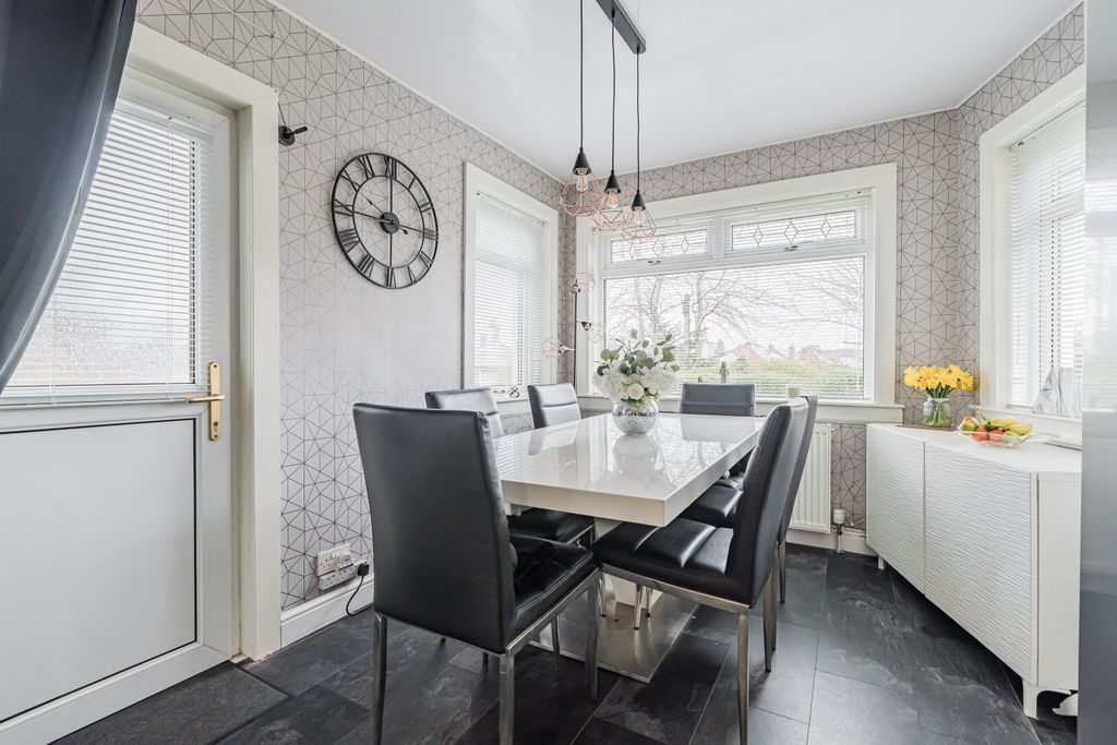 Additional image 7 of 2 bed flat for sale159 Colinton Mains Road, Edinburgh EH13