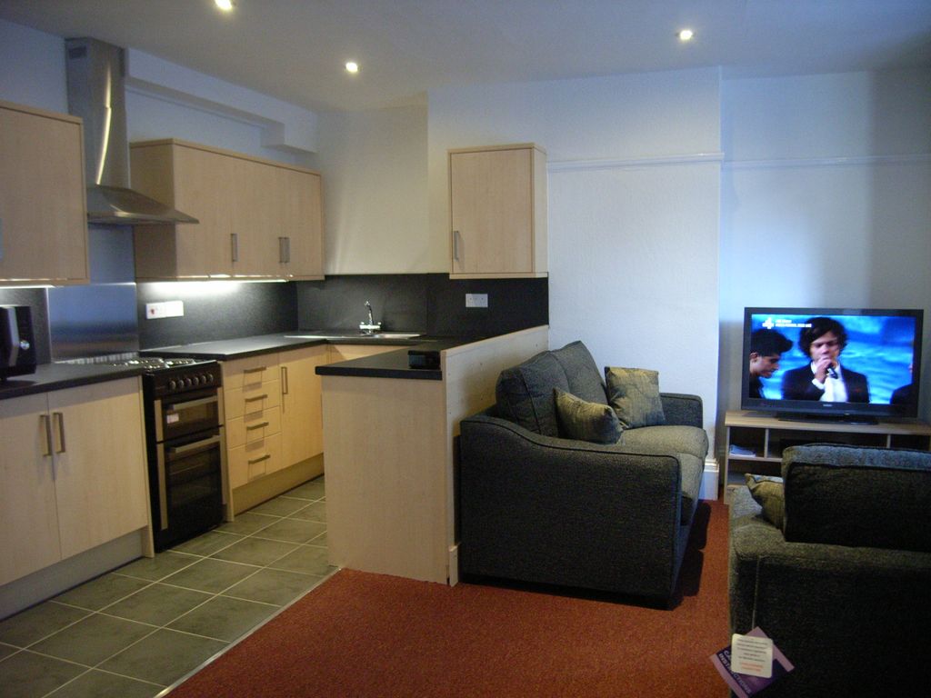 Property photo 2 of 3