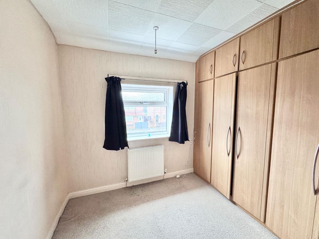 Property photo 3 of 7 Bedroom