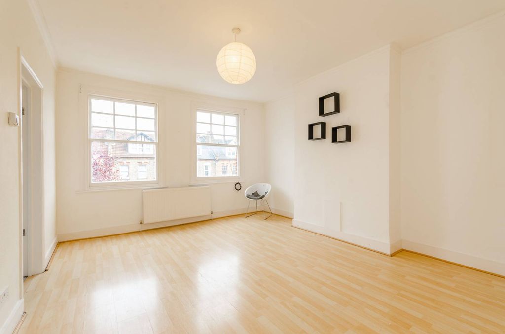 Property photo 1 of 6