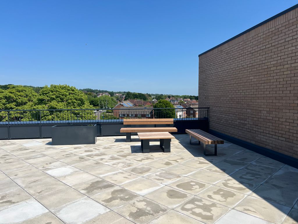 Property photo 1 of 8 Terrace