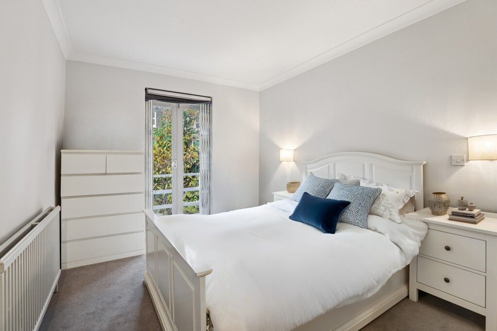 Property photo 2 of 8 Picture 3