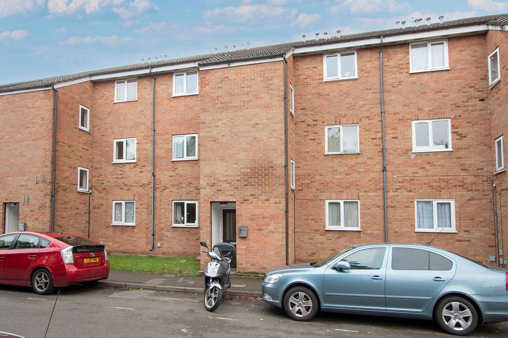 Property photo 1 of 6