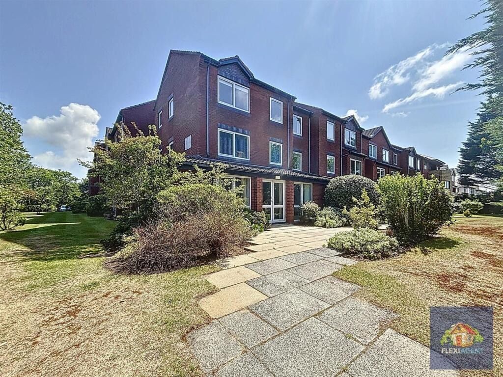 Property photo 1 of 14 4306710