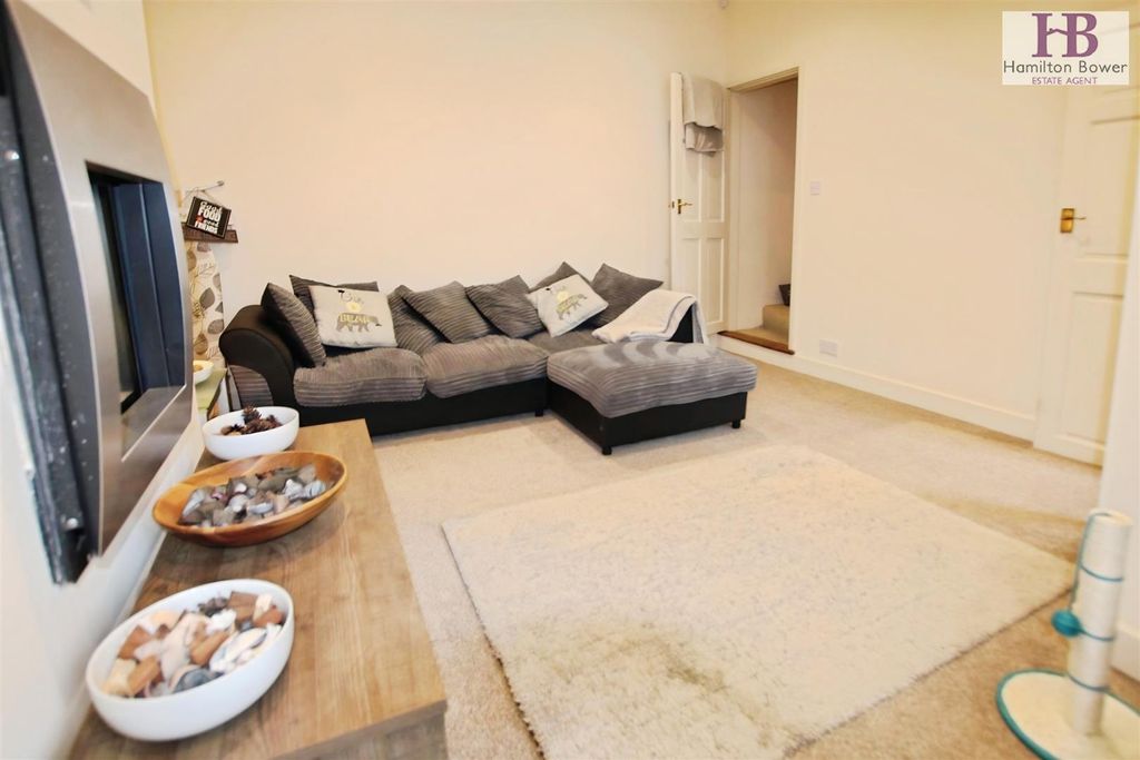 Property photo 3 of 8 082d9665-27Lydgate3.Jpg