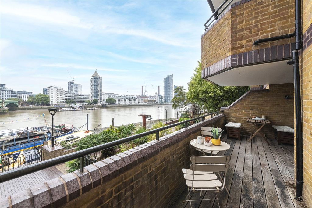 Property photo 3 of 11 Picture No. 02