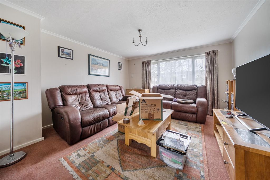 Property photo 3 of 16 Living Room