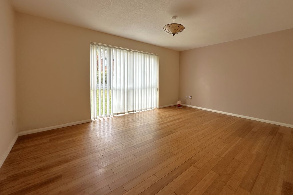 Property photo 2 of 12 Photo 10