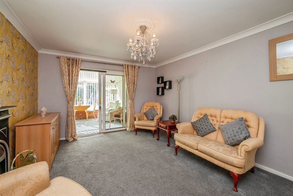 Property photo 3 of 17