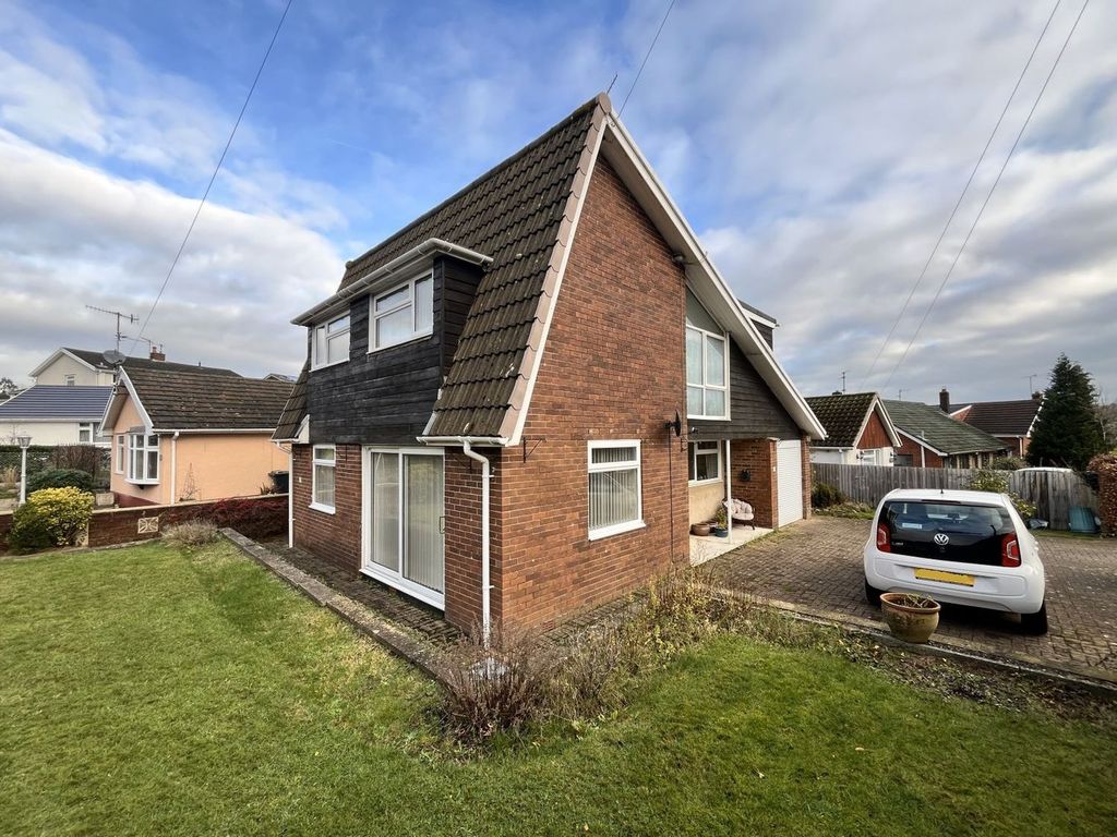 Property photo 1 of 23