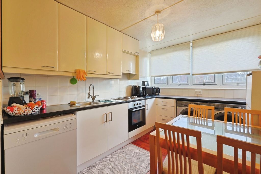 Property photo 1 of 20 Pbox-Img.Jpg